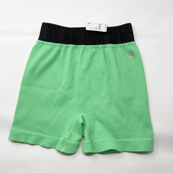 Free People Movement Seamless Short NEW Womens Sz M/L Fresh Cut Green Rib Knit - Picture 1 of 7